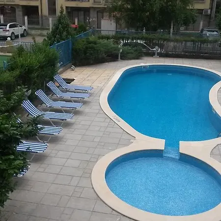 Sunny Complex Appart hôtel 3*